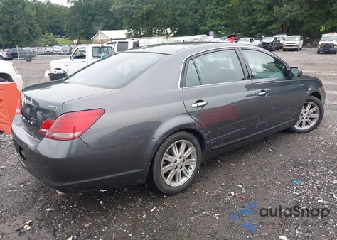 2009 Toyota Avalon Limited z USA, uszkodzony, nr VIN 4T1BK36B49U348446